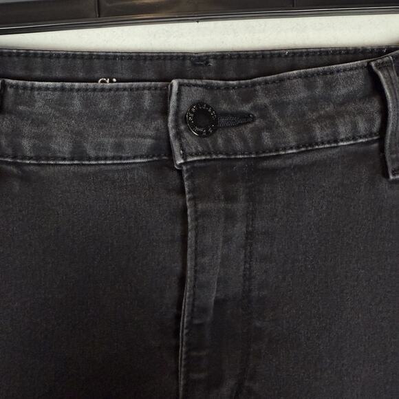 Signature By Levi Strauss Jeans Womens 18 Black Denim Stretch Modern Skinny Leg - Picture 10 of 16